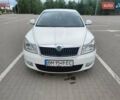 Белый Шкода Октавия, объемом двигателя 1.6 л и пробегом 327 тыс. км за 7100 $, фото 1 на Automoto.ua