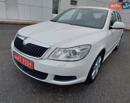 Белый Шкода Октавия, объемом двигателя 1.4 л и пробегом 187 тыс. км за 7800 $, фото 1 на Automoto.ua