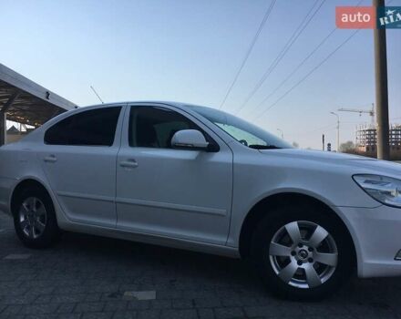 Белый Шкода Октавия, объемом двигателя 1.9 л и пробегом 250 тыс. км за 8500 $, фото 2 на Automoto.ua