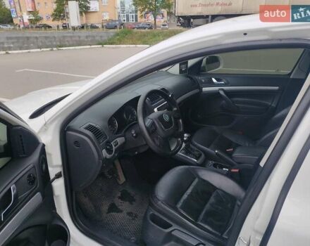 Белый Шкода Октавия, объемом двигателя 1.6 л и пробегом 327 тыс. км за 7100 $, фото 21 на Automoto.ua