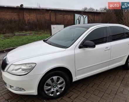 Белый Шкода Октавия, объемом двигателя 1.6 л и пробегом 240 тыс. км за 8100 $, фото 5 на Automoto.ua