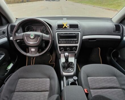 Білий Шкода Октавія, об'ємом двигуна 1.6 л та пробігом 200 тис. км за 8300 $, фото 12 на Automoto.ua