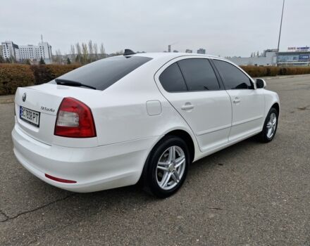 Білий Шкода Октавія, об'ємом двигуна 1.6 л та пробігом 200 тис. км за 8300 $, фото 2 на Automoto.ua