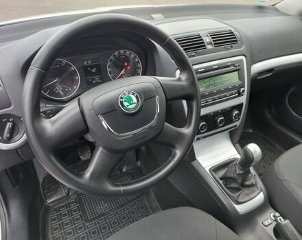 Белый Шкода Октавия, объемом двигателя 1.4 л и пробегом 187 тыс. км за 8000 $, фото 14 на Automoto.ua