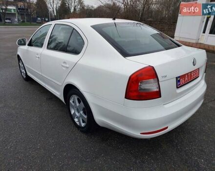 Белый Шкода Октавия, объемом двигателя 1.4 л и пробегом 187 тыс. км за 7800 $, фото 7 на Automoto.ua