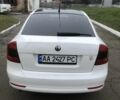 Белый Шкода Октавия, объемом двигателя 1.6 л и пробегом 215 тыс. км за 7634 $, фото 3 на Automoto.ua