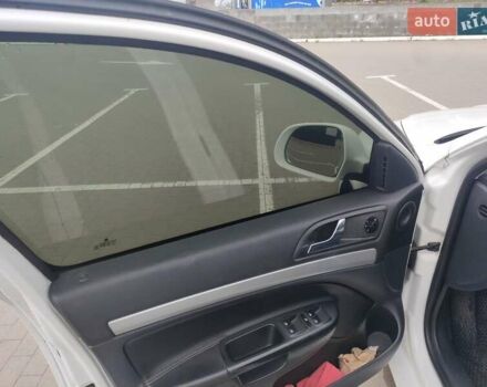 Белый Шкода Октавия, объемом двигателя 1.6 л и пробегом 327 тыс. км за 7100 $, фото 18 на Automoto.ua