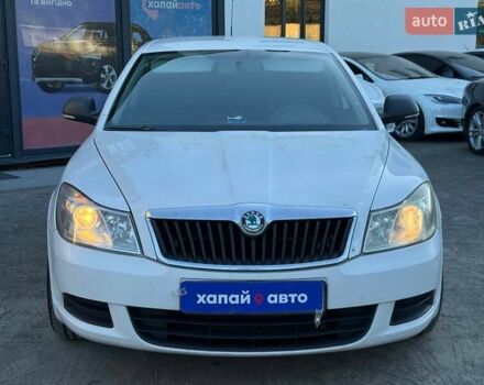 Белый Шкода Октавия, объемом двигателя 1.9 л и пробегом 299 тыс. км за 7300 $, фото 1 на Automoto.ua