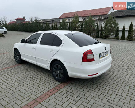 Белый Шкода Октавия, объемом двигателя 1.6 л и пробегом 286 тыс. км за 7500 $, фото 9 на Automoto.ua