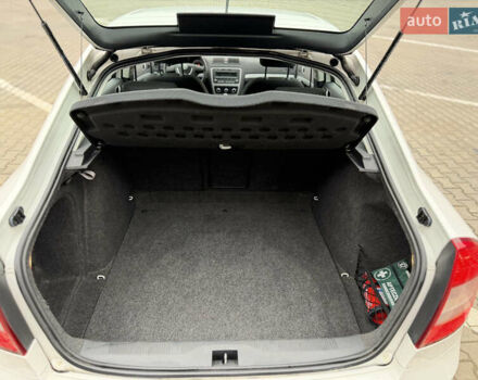 Белый Шкода Октавия, объемом двигателя 1.6 л и пробегом 239 тыс. км за 7999 $, фото 35 на Automoto.ua