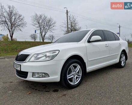 Білий Шкода Октавія, об'ємом двигуна 1.6 л та пробігом 200 тис. км за 8300 $, фото 12 на Automoto.ua
