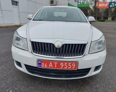 Белый Шкода Октавия, объемом двигателя 1.4 л и пробегом 187 тыс. км за 7800 $, фото 3 на Automoto.ua