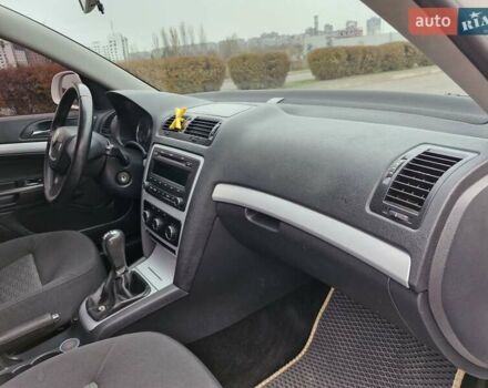 Білий Шкода Октавія, об'ємом двигуна 1.6 л та пробігом 200 тис. км за 8300 $, фото 4 на Automoto.ua
