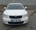 Белый Шкода Октавия, объемом двигателя 1.6 л и пробегом 139 тыс. км за 9999 $, фото 2 на Automoto.ua