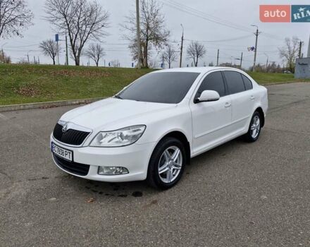 Білий Шкода Октавія, об'ємом двигуна 1.6 л та пробігом 200 тис. км за 8300 $, фото 15 на Automoto.ua