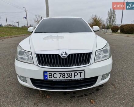 Білий Шкода Октавія, об'ємом двигуна 1.6 л та пробігом 200 тис. км за 8300 $, фото 10 на Automoto.ua