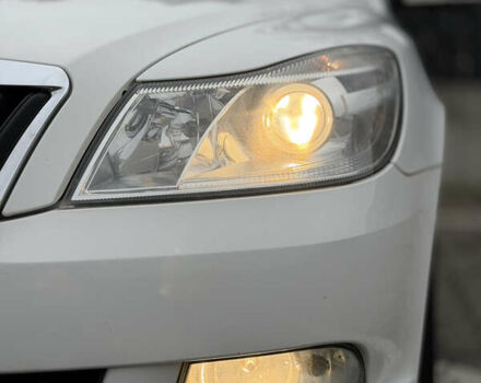 Белый Шкода Октавия, объемом двигателя 1.6 л и пробегом 239 тыс. км за 7999 $, фото 8 на Automoto.ua