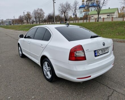 Білий Шкода Октавія, об'ємом двигуна 1.6 л та пробігом 200 тис. км за 8300 $, фото 4 на Automoto.ua