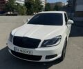 Белый Шкода Октавия, объемом двигателя 1.8 л и пробегом 216 тыс. км за 8400 $, фото 1 на Automoto.ua
