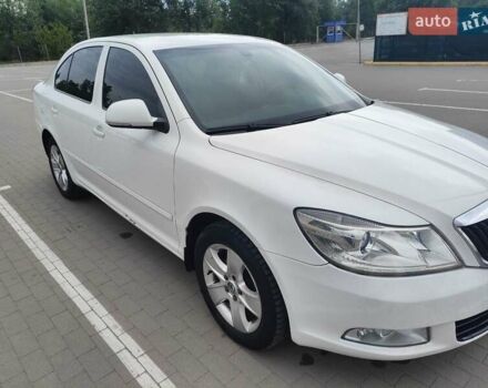 Белый Шкода Октавия, объемом двигателя 1.6 л и пробегом 327 тыс. км за 7100 $, фото 8 на Automoto.ua