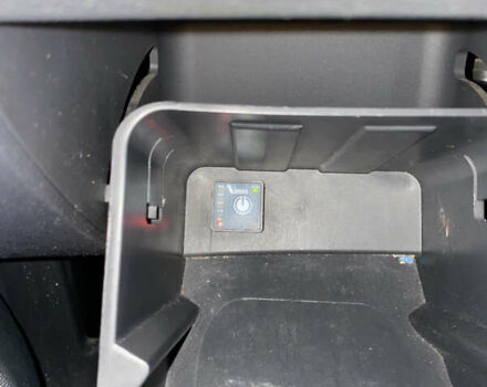 Білий Шкода Октавія, об'ємом двигуна 1.6 л та пробігом 330 тис. км за 6688 $, фото 30 на Automoto.ua