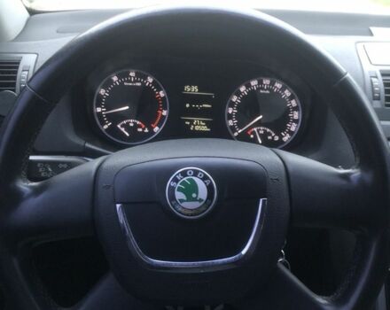 Белый Шкода Октавия, объемом двигателя 1.6 л и пробегом 215 тыс. км за 7634 $, фото 6 на Automoto.ua