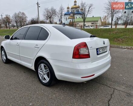 Білий Шкода Октавія, об'ємом двигуна 1.6 л та пробігом 200 тис. км за 8300 $, фото 17 на Automoto.ua