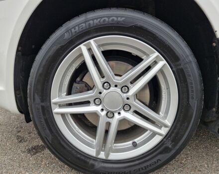 Білий Шкода Октавія, об'ємом двигуна 1.6 л та пробігом 200 тис. км за 8300 $, фото 11 на Automoto.ua