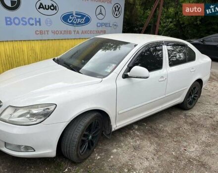 Белый Шкода Октавия, объемом двигателя 1.97 л и пробегом 240 тыс. км за 8700 $, фото 9 на Automoto.ua