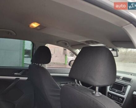 Белый Шкода Октавия, объемом двигателя 1.6 л и пробегом 240 тыс. км за 8100 $, фото 21 на Automoto.ua