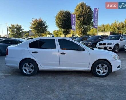 Белый Шкода Октавия, объемом двигателя 1.9 л и пробегом 299 тыс. км за 7300 $, фото 3 на Automoto.ua