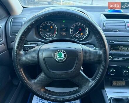 Белый Шкода Октавия, объемом двигателя 1.9 л и пробегом 299 тыс. км за 6700 $, фото 1 на Automoto.ua