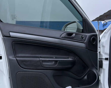 Білий Шкода Октавія, об'ємом двигуна 1.6 л та пробігом 251 тис. км за 5999 $, фото 13 на Automoto.ua