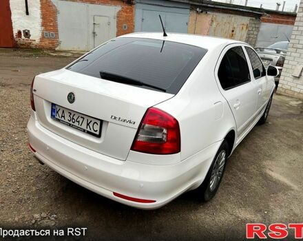 Белый Шкода Октавия, объемом двигателя 1.6 л и пробегом 257 тыс. км за 7000 $, фото 5 на Automoto.ua