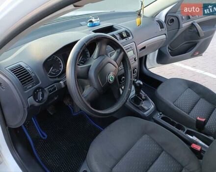 Белый Шкода Октавия, объемом двигателя 1.9 л и пробегом 286 тыс. км за 6300 $, фото 10 на Automoto.ua