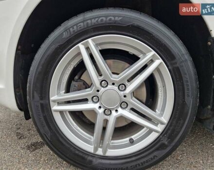 Білий Шкода Октавія, об'ємом двигуна 1.6 л та пробігом 200 тис. км за 8300 $, фото 6 на Automoto.ua