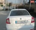 Белый Шкода Октавия, объемом двигателя 1.6 л и пробегом 155 тыс. км за 7300 $, фото 1 на Automoto.ua
