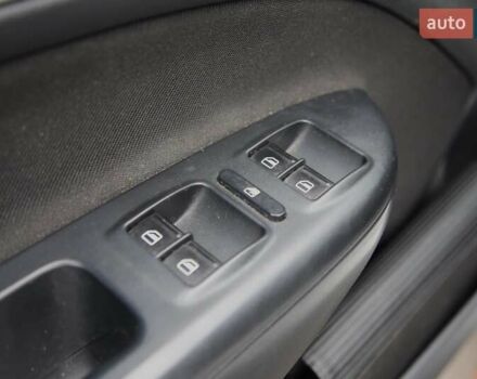 Белый Шкода Октавия, объемом двигателя 1.6 л и пробегом 239 тыс. км за 8100 $, фото 15 на Automoto.ua