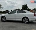 Шкода Октавия 2011 в Самборе на Automoto.ua Белый Шкода Октавия, объемом двигателя 1.97 л и пробегом 272 тыс. км за 10400 $, фото 6 на Automoto.ua