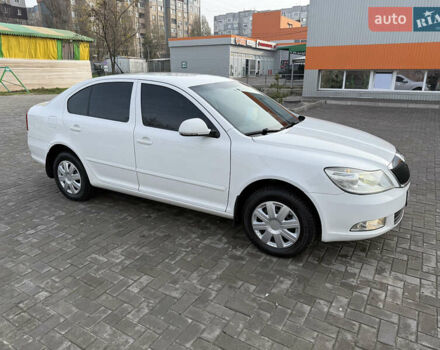 Білий Шкода Октавія, об'ємом двигуна 1.6 л та пробігом 260 тис. км за 7900 $, фото 6 на Automoto.ua