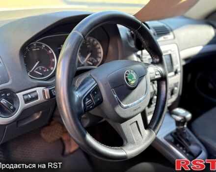 Білий Шкода Октавія, об'ємом двигуна 1.8 л та пробігом 230 тис. км за 9500 $, фото 5 на Automoto.ua
