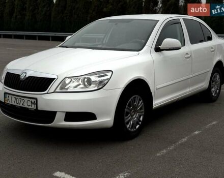 Білий Шкода Октавія, об'ємом двигуна 1.6 л та пробігом 282 тис. км за 5799 $, фото 4 на Automoto.ua