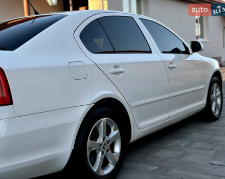 Белый Шкода Октавия, объемом двигателя 1.39 л и пробегом 275 тыс. км за 8200 $, фото 11 на Automoto.ua