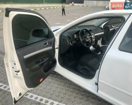 Білий Шкода Октавія, об'ємом двигуна 1.6 л та пробігом 179 тис. км за 7900 $, фото 9 на Automoto.ua
