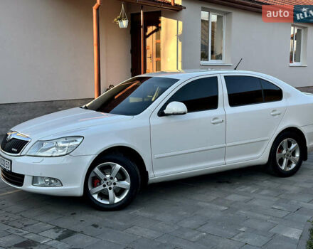 Белый Шкода Октавия, объемом двигателя 1.39 л и пробегом 275 тыс. км за 8200 $, фото 18 на Automoto.ua