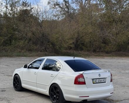 Білий Шкода Октавія, об'ємом двигуна 1.8 л та пробігом 246 тис. км за 7800 $, фото 3 на Automoto.ua