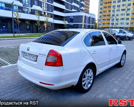 Белый Шкода Октавия, объемом двигателя 1.8 л и пробегом 250 тыс. км за 6500 $, фото 1 на Automoto.ua