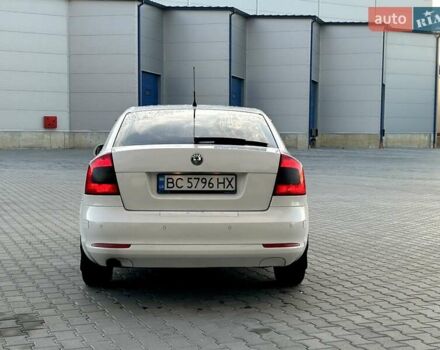 Білий Шкода Октавія, об'ємом двигуна 1.6 л та пробігом 312 тис. км за 6800 $, фото 7 на Automoto.ua