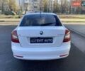 Белый Шкода Октавия, объемом двигателя 1.6 л и пробегом 195 тыс. км за 7800 $, фото 8 на Automoto.ua