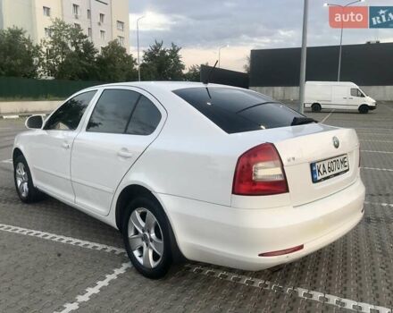 Білий Шкода Октавія, об'ємом двигуна 1.6 л та пробігом 179 тис. км за 7900 $, фото 3 на Automoto.ua